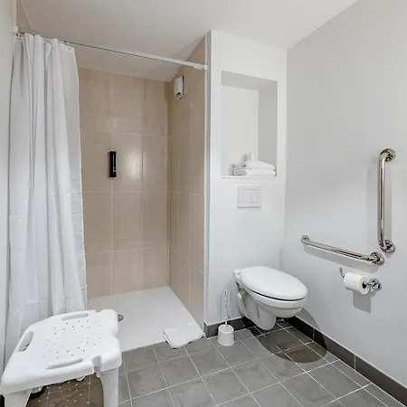 Hotel Paris Quai De Seine 3*