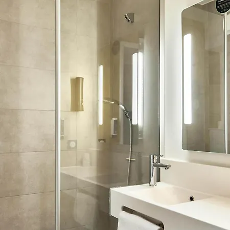 Paris Quai De Seine Hotel 3*